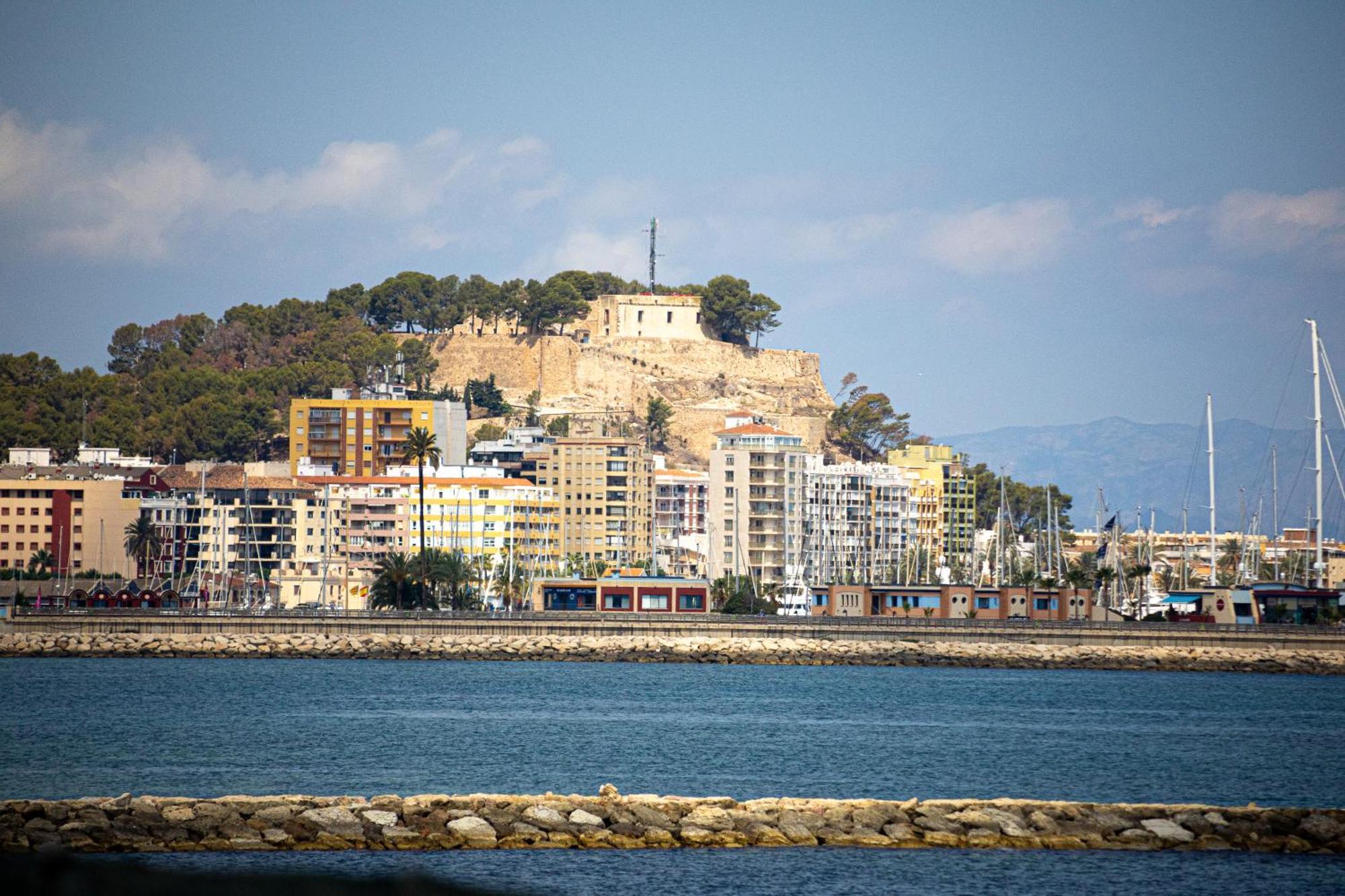 Vistas Y Terraza Panoramica Frente Al Mar En Denia, Las Rotas Exteriör bild